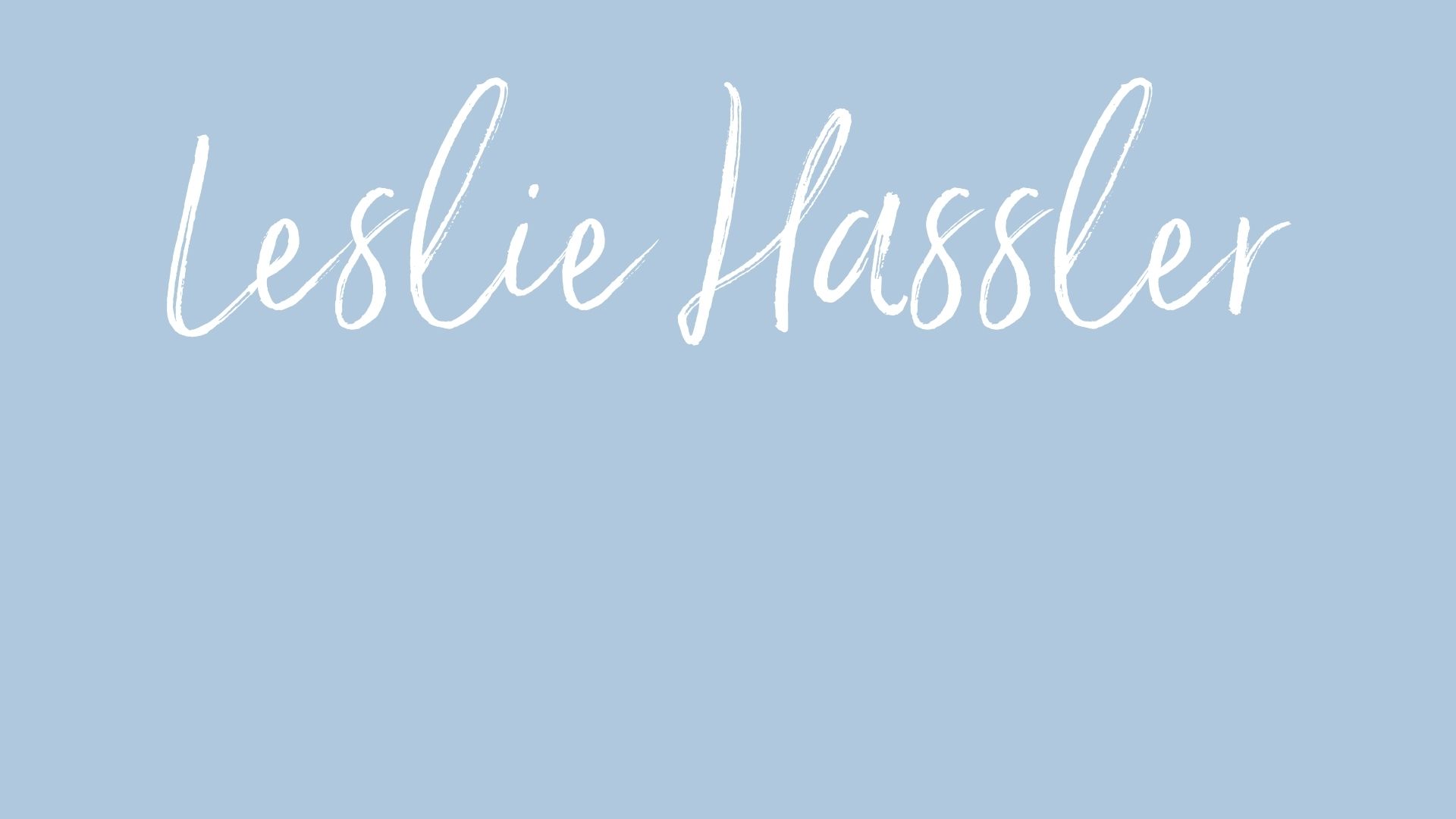 leslie light blue